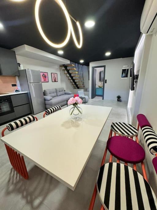 Pop Art Maisonette Ioannina Ngoại thất bức ảnh